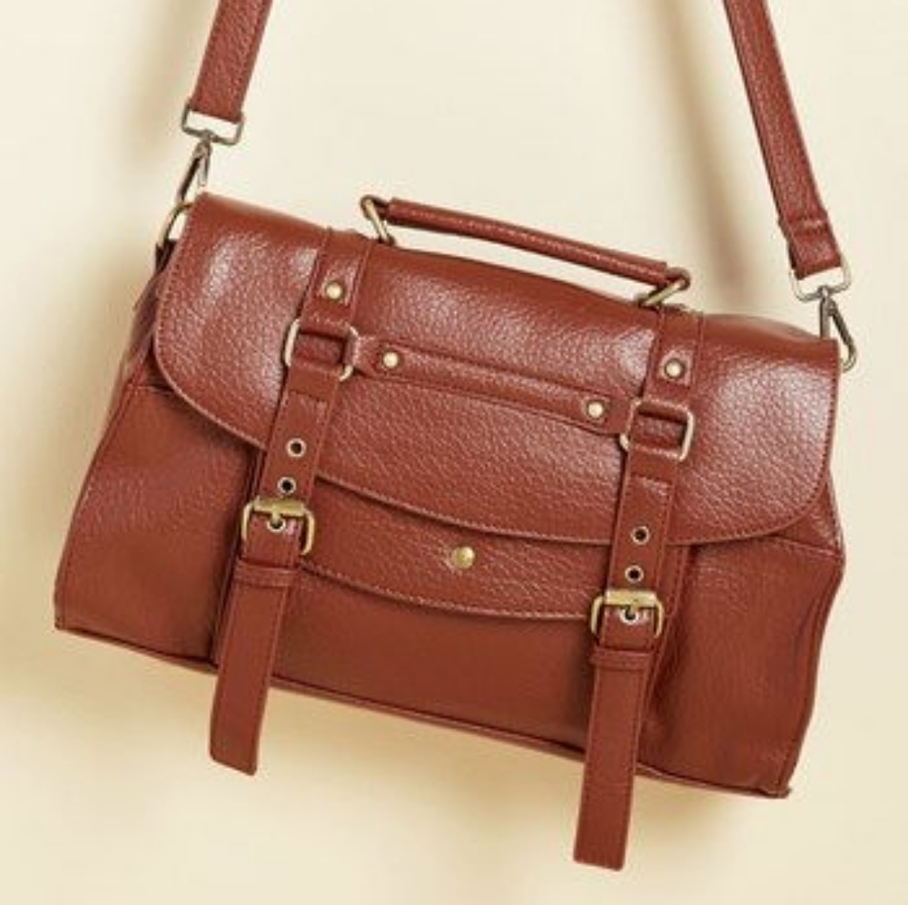 "Buckle Down the Satchels" Bag in Clay